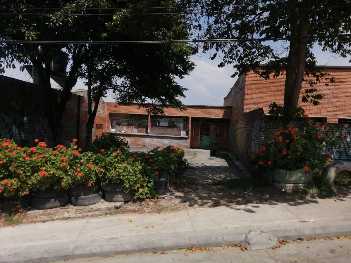Lote con construcción en Bogotá — lote de 1.515 m²